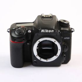 【中古】(ニコン) Nikon D7500 ボデイ