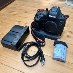 Canon キヤノン EOS-1D X Mark II 一眼レフカメラ 本体