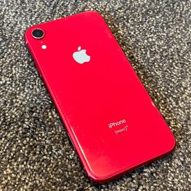 iPhone XR 128GB レッド au