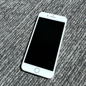 Apple iPhone 8 plus 本体 SIMフリー