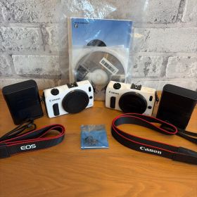Canon EOS M ホワイト ボディ2台