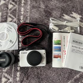 Canon EOS M10