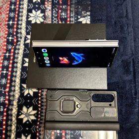 Galaxy Z Fold 6 本体+Samsung A25 本体(未使用)