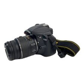 Nikon◆デジタル一眼カメラ D3300 ダブルズームキット2 [ブラック]//