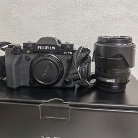 【美品】FUJIFILM X-T5 ブラック + XF18-55mmレンズ