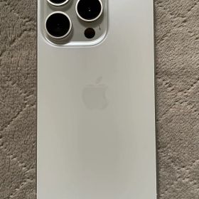 Apple iPhone 15 Pro ホワイト 本体