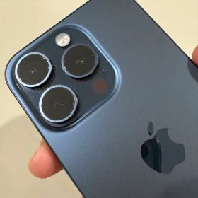 美品 iPhone 15 Pro｜512GB｜SIMフリー版