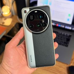 Xiaomi 15 Ultra 256GB（中国版・SIMフリー）