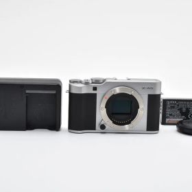 ■美品■FUJIFILM X-A5 ボディシルバー2083