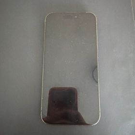 Apple iPhone 15 Pro 本体 小背面割れ有