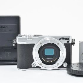Nikon 1 J5 シルバー ボディ