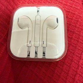 アップル(Apple)のApple EarPods イヤホン 純正品 3.5mm端子 マイク付き(ヘッドフォン/イヤフォン)