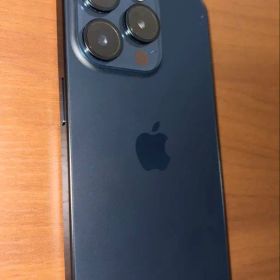 Apple iPhone 15 pro ブルーチタニウム