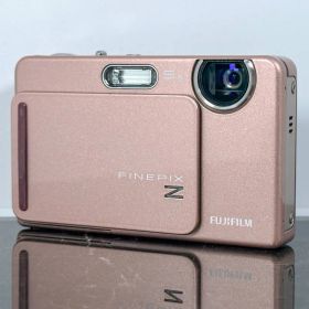 ◯FUJIFILM FinePix Z300 ピンク コンパクトデジタルカメラ 1000万画素 光学5倍ズーム