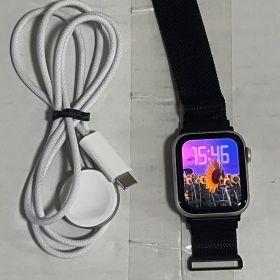 Apple Watch SE 3 40mm S/M スターライト