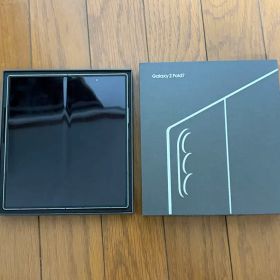 超美品Galaxy Z Fold7 256GB SIMフリー ミント国内ストア版