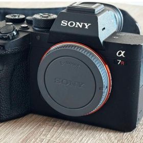 SONY α7R IVミラーレス一眼 本体
