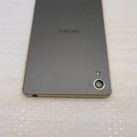 Xperia Z5 ◆ 3GB/32GB / au SOV32