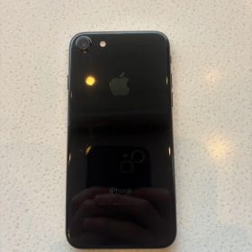 iPhone7 128GB ブラック 本体