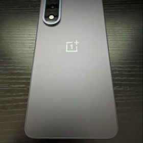 OnePlus Nord 5 256GB SIMフリー 美品 144Hz急速充電