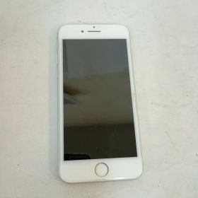 Apple iPhone7 A1779 シルバー 32GB SIMフリー 画面割れあり 通電起動初期化済 バッテリー77% アップル