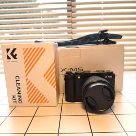FUJIFILM X-M5 ミラーレスカメラ