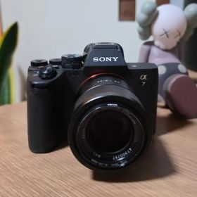 Sony a7 IV (ILCE-7M4) 美品 / 低シャッター回数