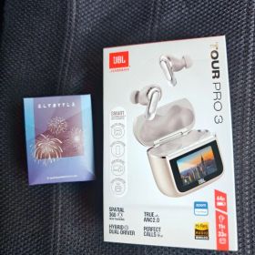 JBL Tour Pro 3 ワイヤレスイヤホン新品未開封 最終価格です。