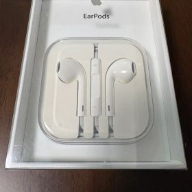 新品未使用品 Apple EarPods ホワイト リモコン付き