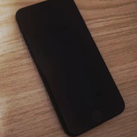Apple AU iPhone 7 256GB Black 利用制限なし