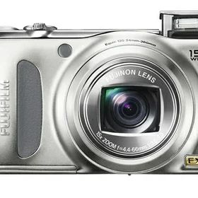 【中古】 FUJIFILM FinePix デジタルカメラ F300 EXR シルバー F FX-F300EXR S 1200万画素 スーパーCCDハニカムEXR 光学15倍ズーム 広角24mm 3.0型液晶