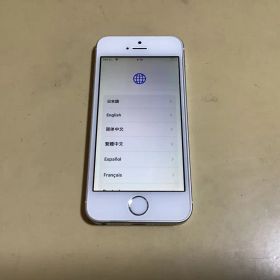 iPhoneSE 初代 32GB(au版SIMロック解除済)