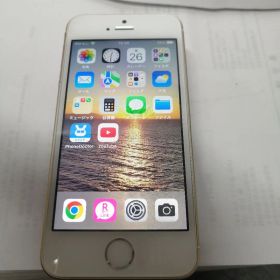Apple iPhone SE ゴールド