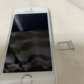 iPhone SE 初代 32GB シルバー simフリー 中古 本体のみ