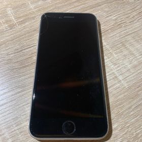 9005 iPhone SE 第三世代 64GB スターライト 動作確認済み