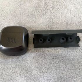 JBL CLUB PRO+ TWS ワイヤレスイヤホン 動作OK【付属品未使用】