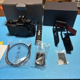 Nikon ミラーレス一眼 Zf ボディ