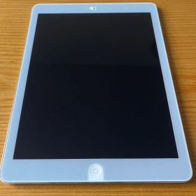 Apple iPad Air 初代(第一世代) シルバー wifi 64GB