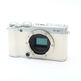 【中古】 《並品》 FUJIFILM X-A1 ボディ ホワイト [ デジタルカメラ ]