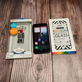 iPhone SE 第3世代 64GB 超美品 バッテリー100%(スマートフォン本体)