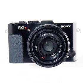【中古】 (ソニー) SONY DSC-RX1R【中古カメラ コンパクトデジカメ】 ランク：B