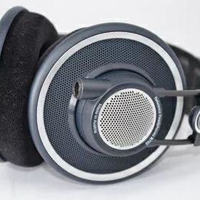【中古】 AKG セミオープン型ヘッドホン プロフェッショナルモニター K702【国内正規品】