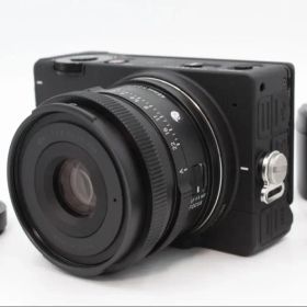 【極美品】SIGMA シグマ フルサイズミラーレス一眼カメラ fp & 45mm