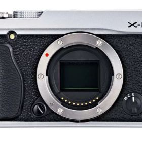 【中古】FUJIFILM ミラーレス一眼レフカメラ X-E1 ボディ 1630万画素 シルバー FX-X-E1S当店保証30日間 人気モデル 高画質 売れ筋