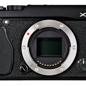 【中古】【非常に良い】FUJIFILM ミラーレス一眼レフカメラ X-E1 ボディ 1630万画素 ブラック FX-X-E1B