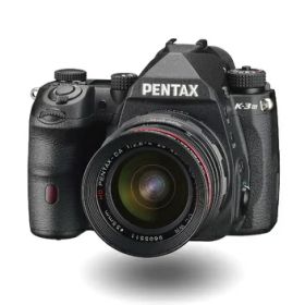 【中古】 ペンタックス PENTAX K-3 Mark III 20-40mmLTDWRレンズキット ブラック APS-Cデジタル一眼レフカメラ 【視野率100%・約1.05倍光学ファインダー】【5軸5.5段ボディ内手ぶれ補正機構】【最高ISO感度160万】【防塵・防滴構造】【最高約12コマ/秒 高速ドライブ