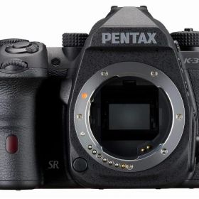 【ポイント10倍】 ペンタックス デジタル一眼カメラ PENTAX K-3 Mark III Monochrome ボディ [タイプ：一眼レフ 画素数：2678万画素(総画素)/2573万画素(有効画素) 撮像素子：APS-C/23.3mm×15.5mm/CMOS 重量：735g] 【P10倍】