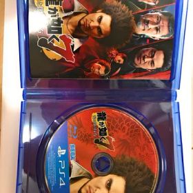 【中古】（新古品・未使用品） 龍が如く7 光と闇の行方 - PS4