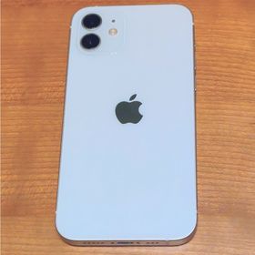 アップル(Apple)のアップル iPhone12 64GB ホワイト SIMフリー(スマートフォン本体)