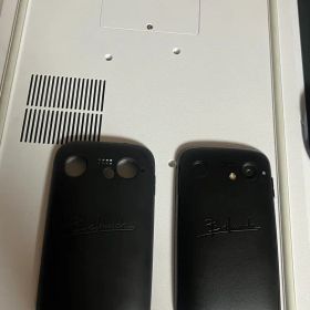 バルミューダフォン ワイヤレス充電器付き